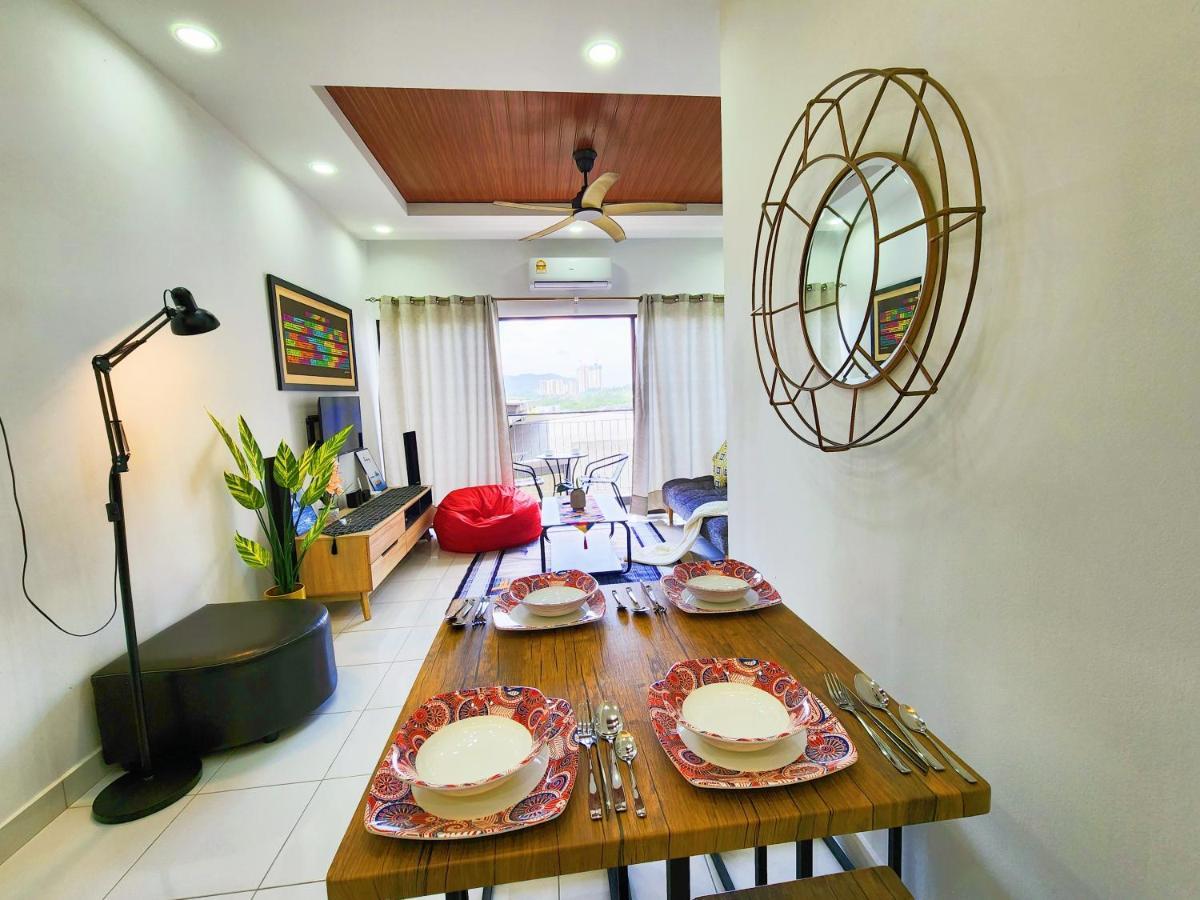 Klia Lili Residensi 5 Plus 2 Pax With Splendid Pool Nilai Eksteriør bilde